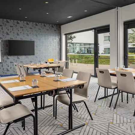 Hyatt Place Paris Charles De Gaulle Airport Отель Руасси-эн-Франс