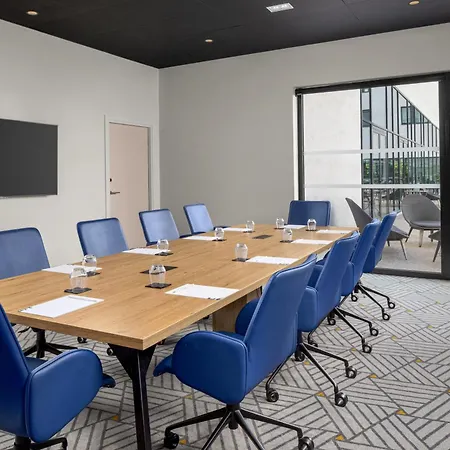 Hyatt Place Paris Charles De Gaulle Airport Отель Руасси-эн-Франс