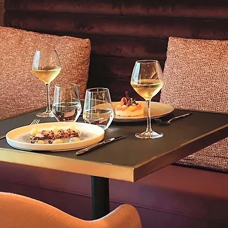 Отель Hyatt Place Paris Charles De Gaulle Airport