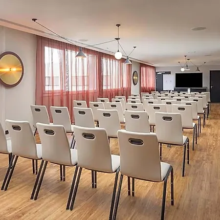 Hyatt Place Paris Charles De Gaulle Airport