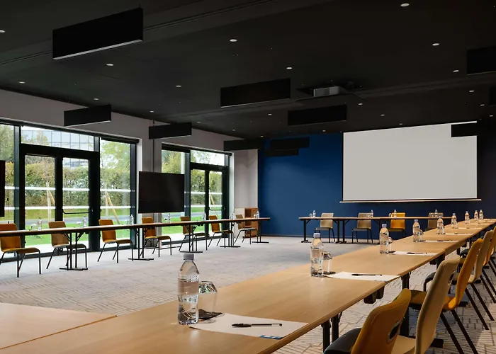 Hyatt Place Paris Charles De Gaulle Airport 4*